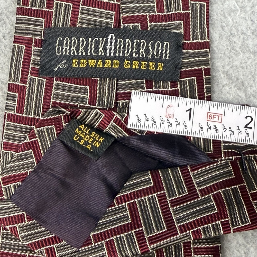 Vintage Garrick Anderson Edward Gray Silk Tie Burgundy Geometric USA 56x3.9" - Picture 3 of 7